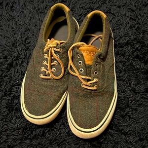 Gray plaid wool Sperry